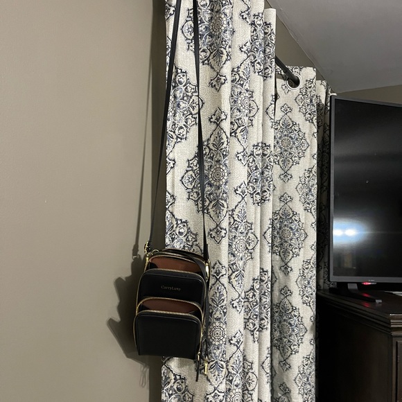 🧡 3 For $20 Small cross body purse - Picture 4 of 4